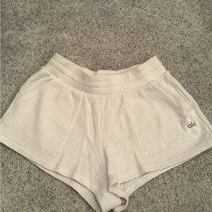 ALO Yoga Women's Off-White waffle Shorts